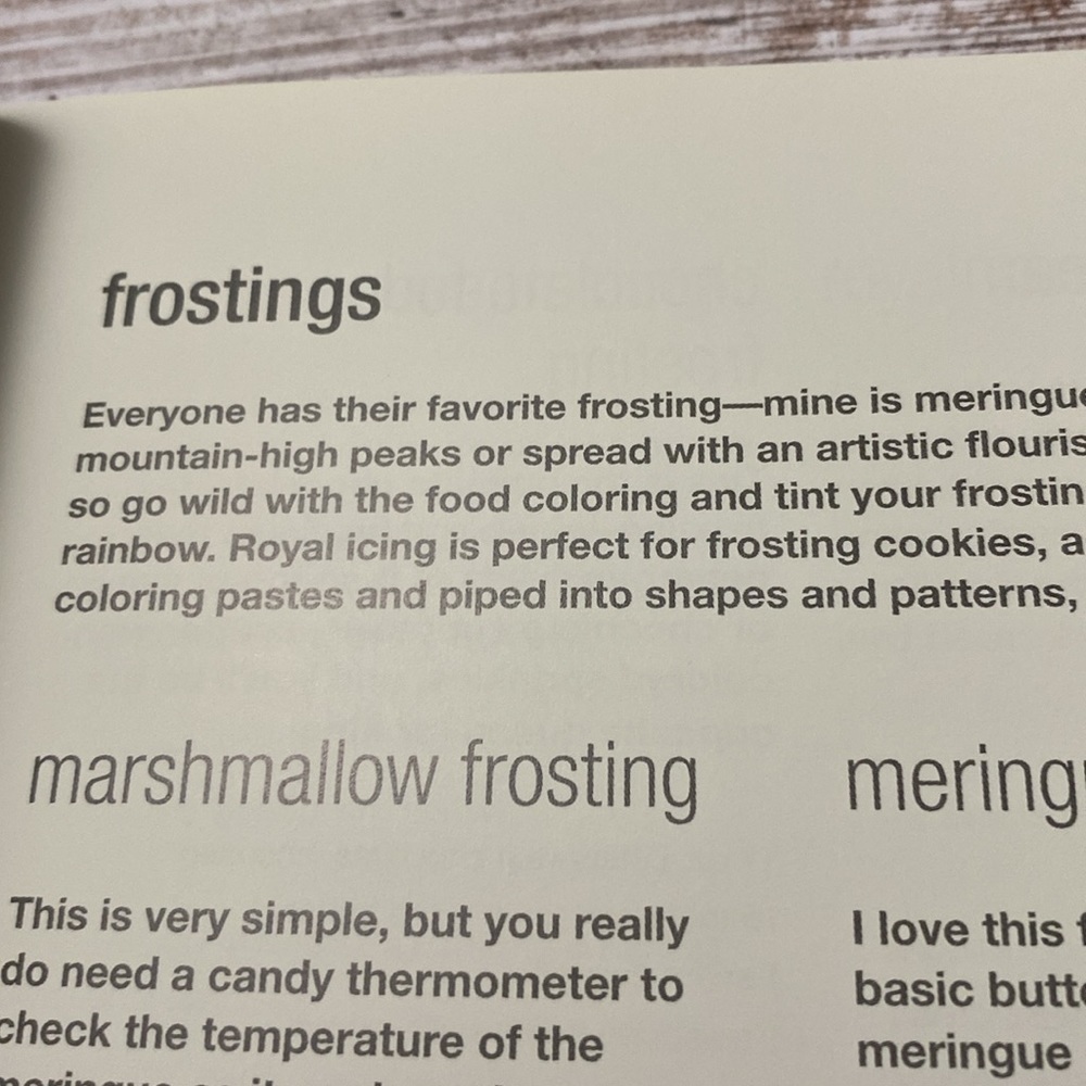 Decorating Cupcakes Cakes & Cookies Hardcover Cookbook by Annie Rigg 2010 New - Picture 6 of 11